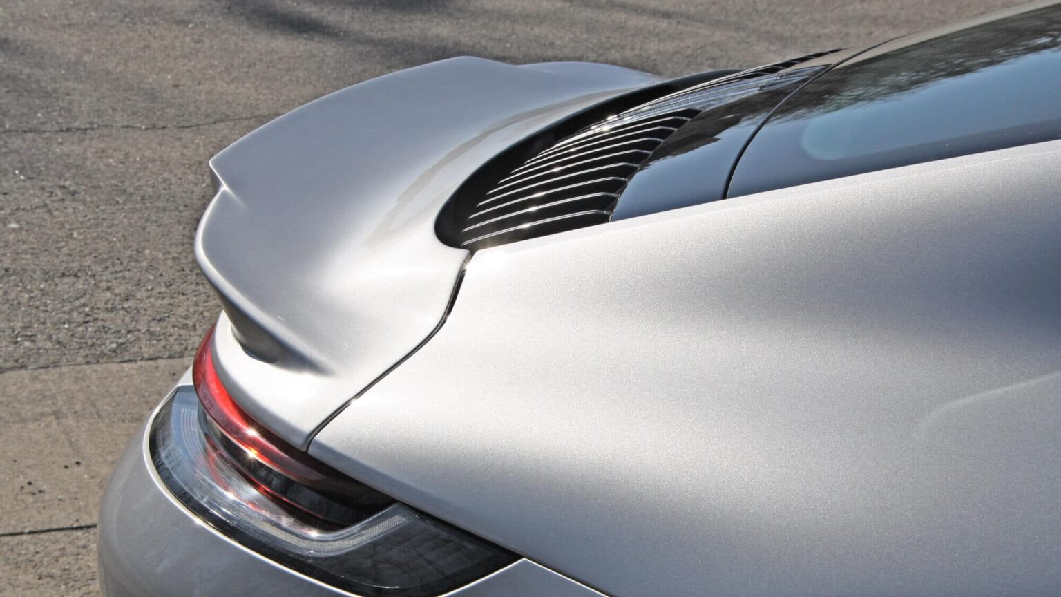 ducktail_porsche-992_moshammer-1.jpg